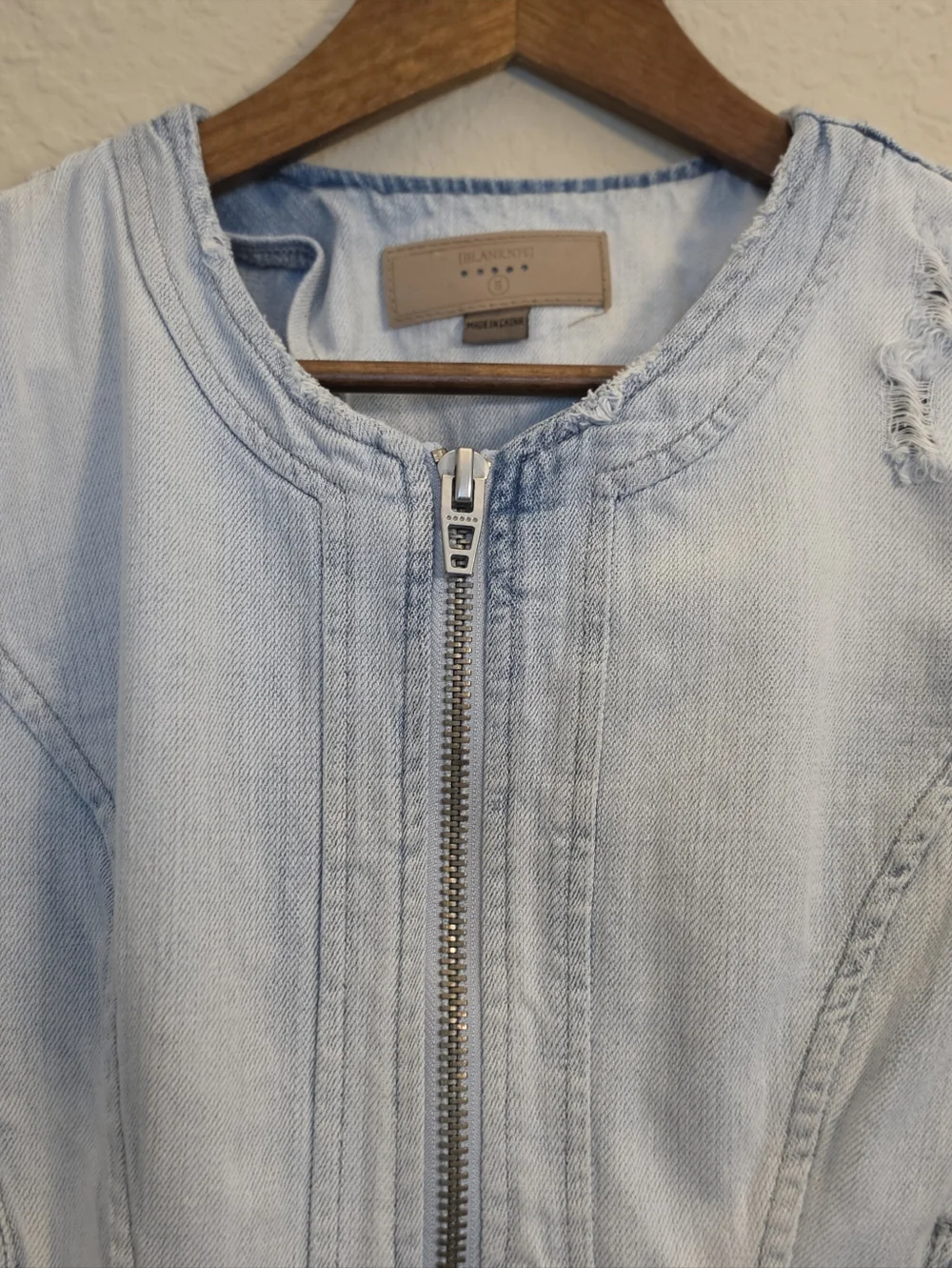 Blank NYC Denim Jean Jacket Womens‎ Small Light Wash Full Zip Distressed 90s Y2K